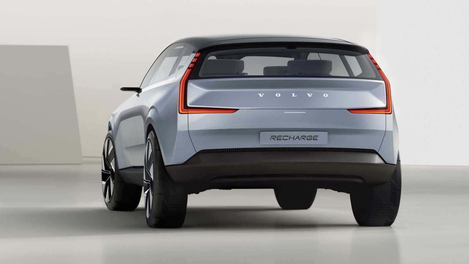 Blue Volvo Background Volvo Wallpapers (63 images) - WallpaperCat