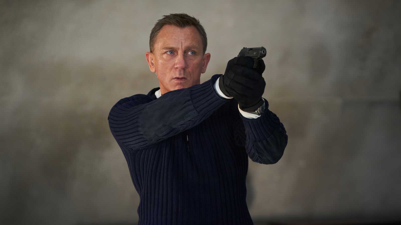 007 Wallpapers (25 images) - WallpaperCat