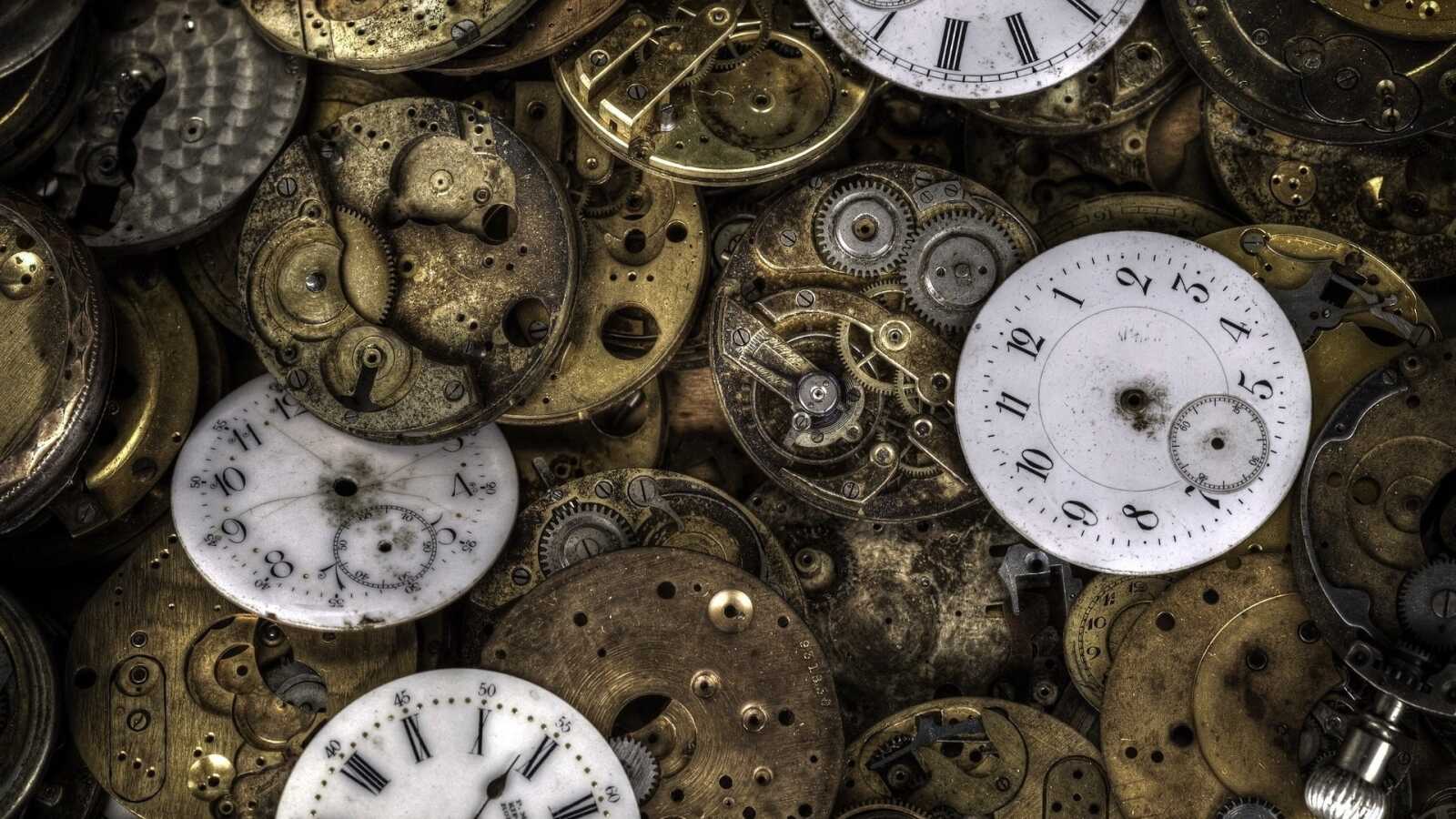 Clock Wallpapers (132 images) - WallpaperCat