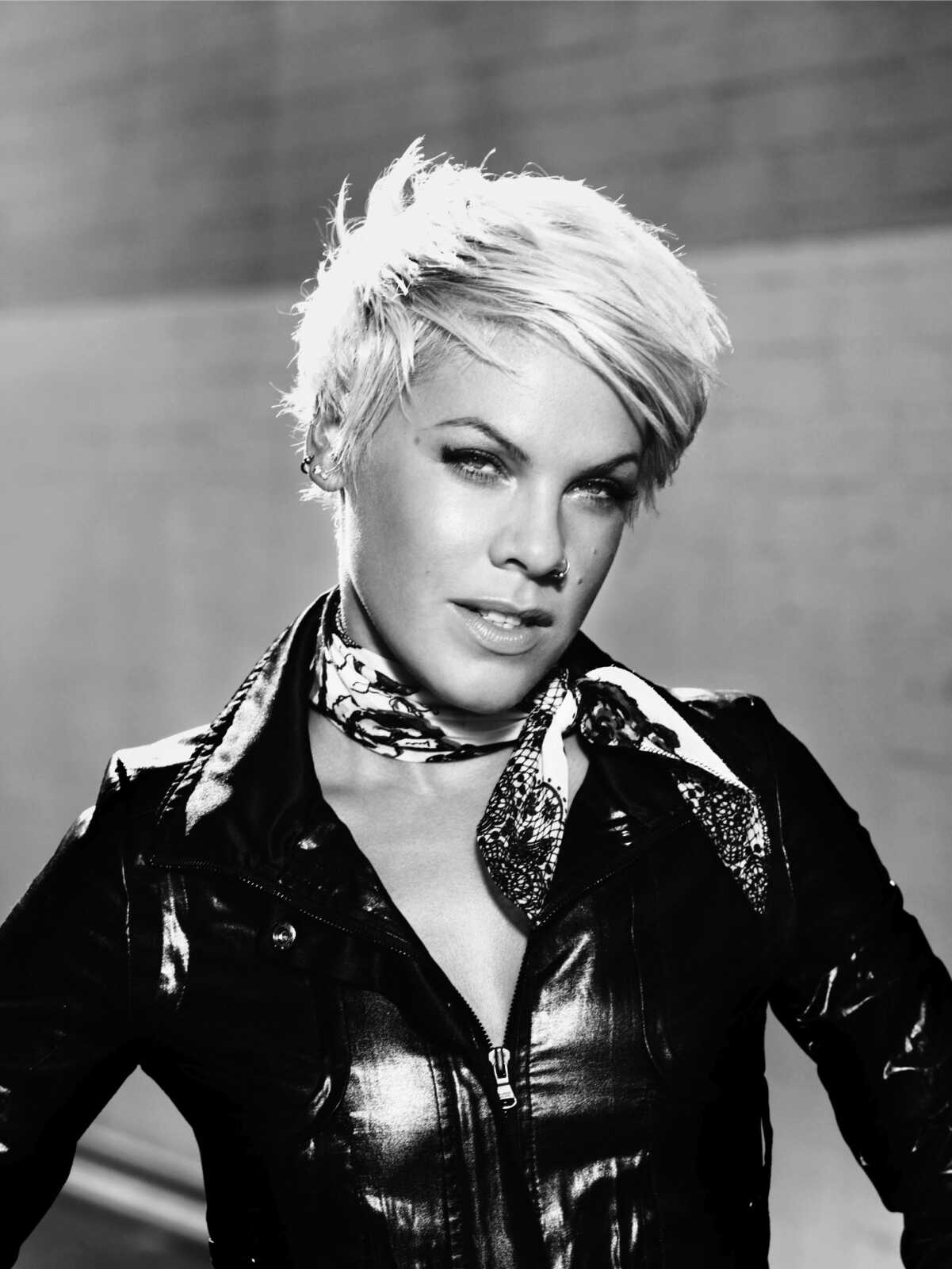 P!nk (Singer) Wallpapers (49 images) - WallpaperCat