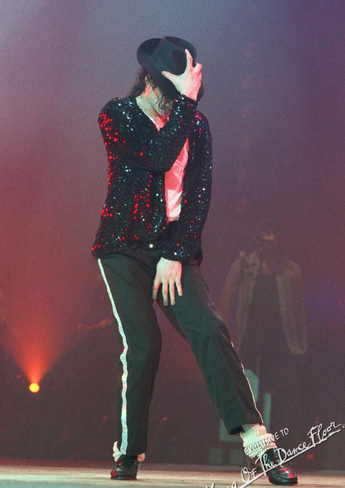 Moonwalk Dance Wallpapers (23 images) - WallpaperCat