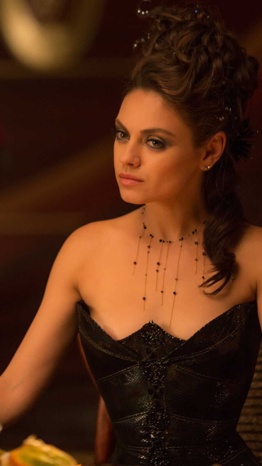 Mila Kunis Wallpapers (74 images) - WallpaperCat