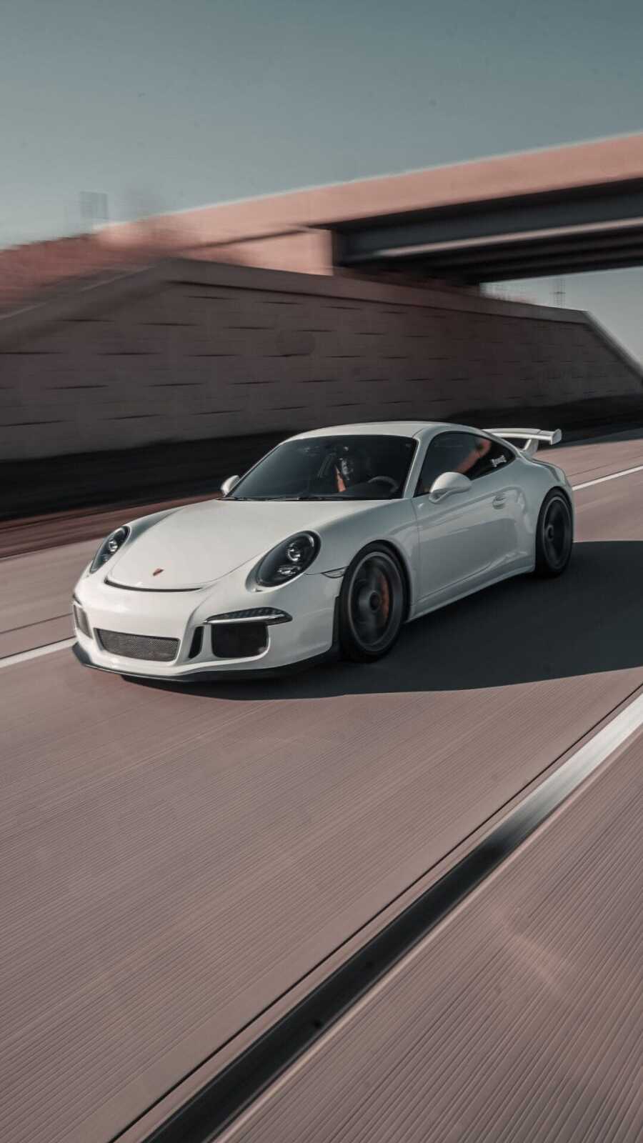 White 911 Gt3