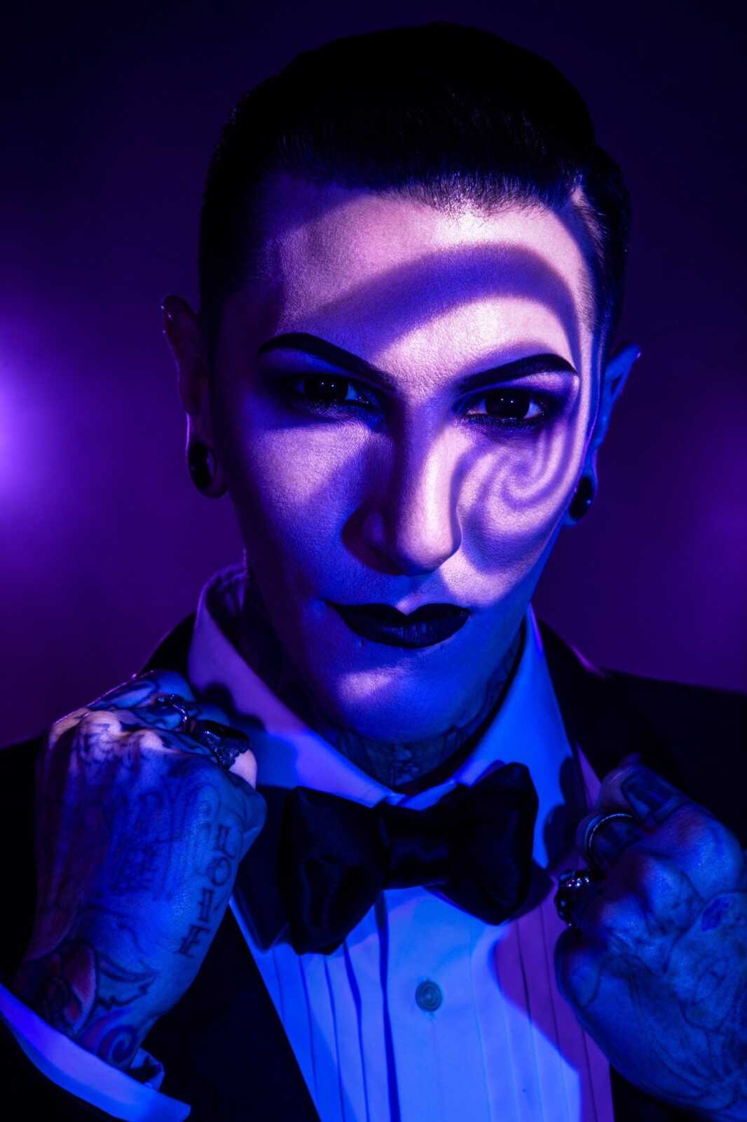 Motionless Image Motionless in White Wallpapers (33 images) - WallpaperCat