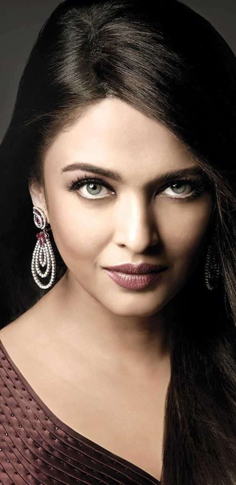 Aishwarya Rai Wallpapers (69 images) WallpaperCat