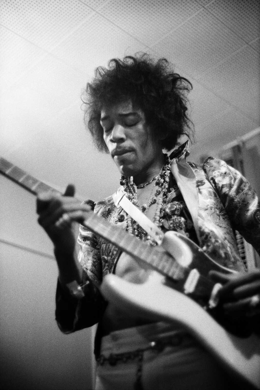 Jimi Hendrix Wallpapers (36 images) - WallpaperCat