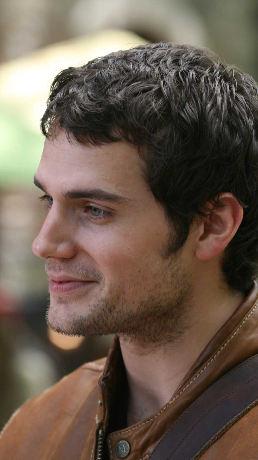Henry Cavill Profile