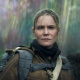 Jennifer Jason Leigh